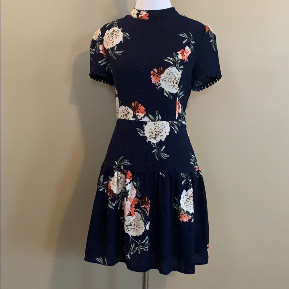 Entro navy blue floral print dress